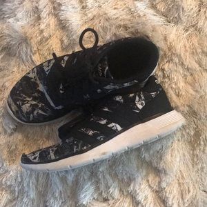 Adidas Cloudfoam Running Shoes Size 7